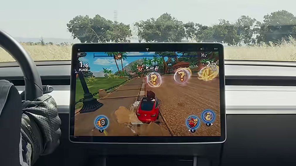 Gaming im Tesla Model 3