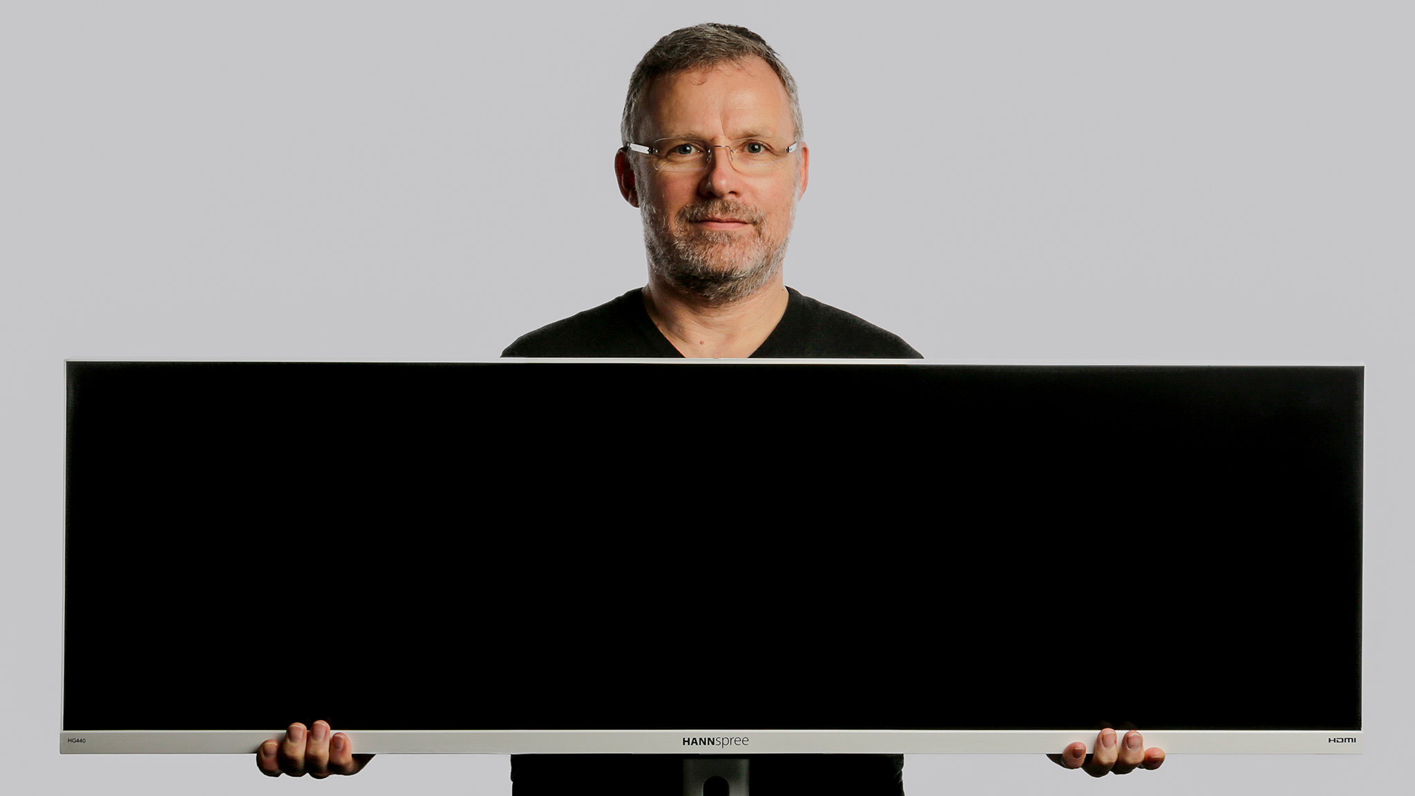 Hannspree HG440CFW: Test des Monitors im 32:9-Format - COMPUTER BILD