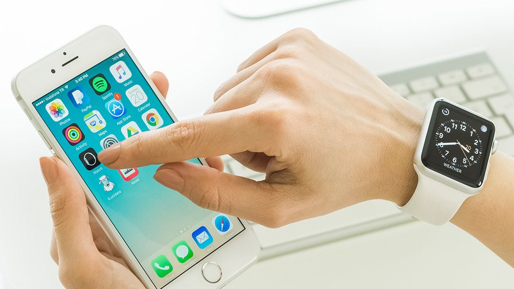 Latest smartwatch for iphone new arrivals