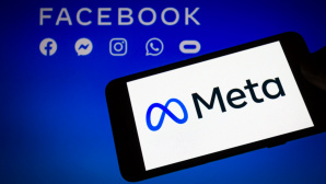 Meta-Logo auf Smartphone © dpa-Bildfunk