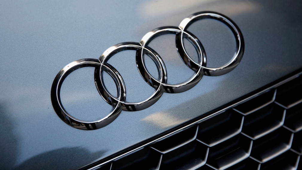 Audi-Logo auf einem Auto