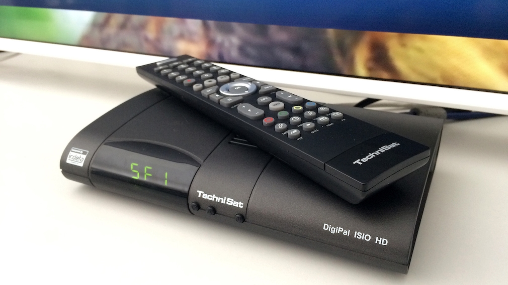 Technisat Digipal ISIO HD im Test: Der DVB-T2 Receiver ermöglicht komfortabel Aufnahmen auf USB-Festplatten und Zugang zu Mediatheken.