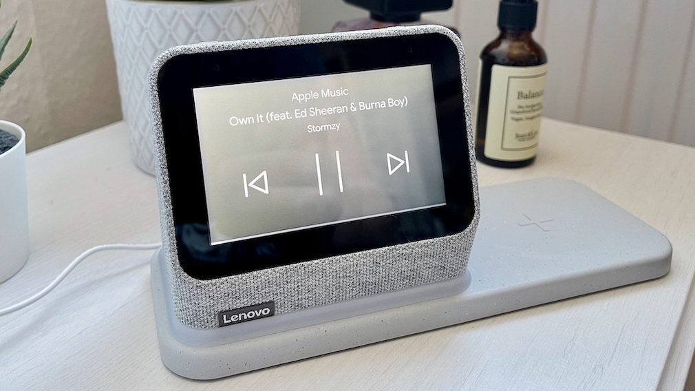 Lenovo Smart Clock 2, music with simple playback controls