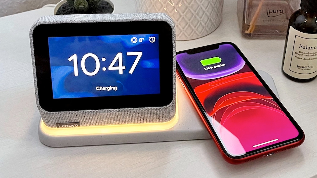 Lenovo Smart Clock 2, night light, phone charging
