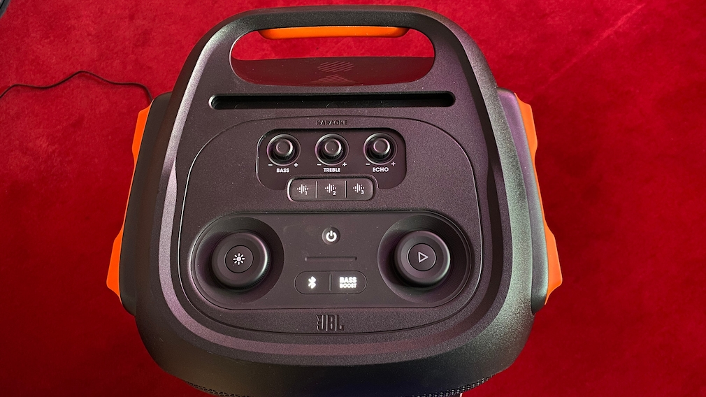 JBL Partybox 701 in the test: buttons