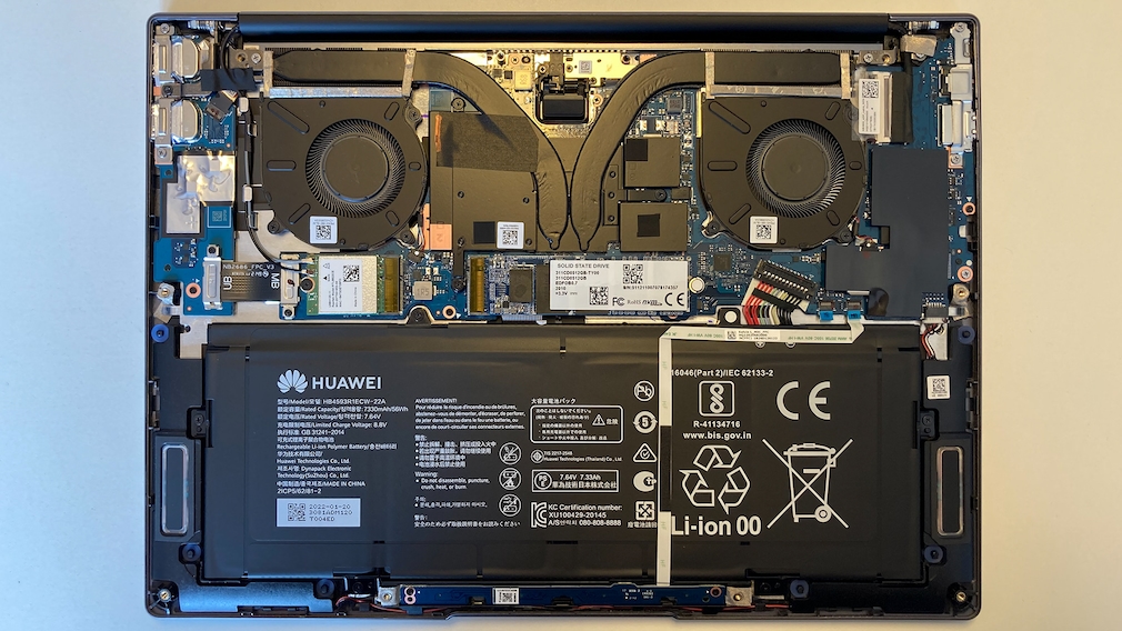 Huawei MateBook 14 interior view