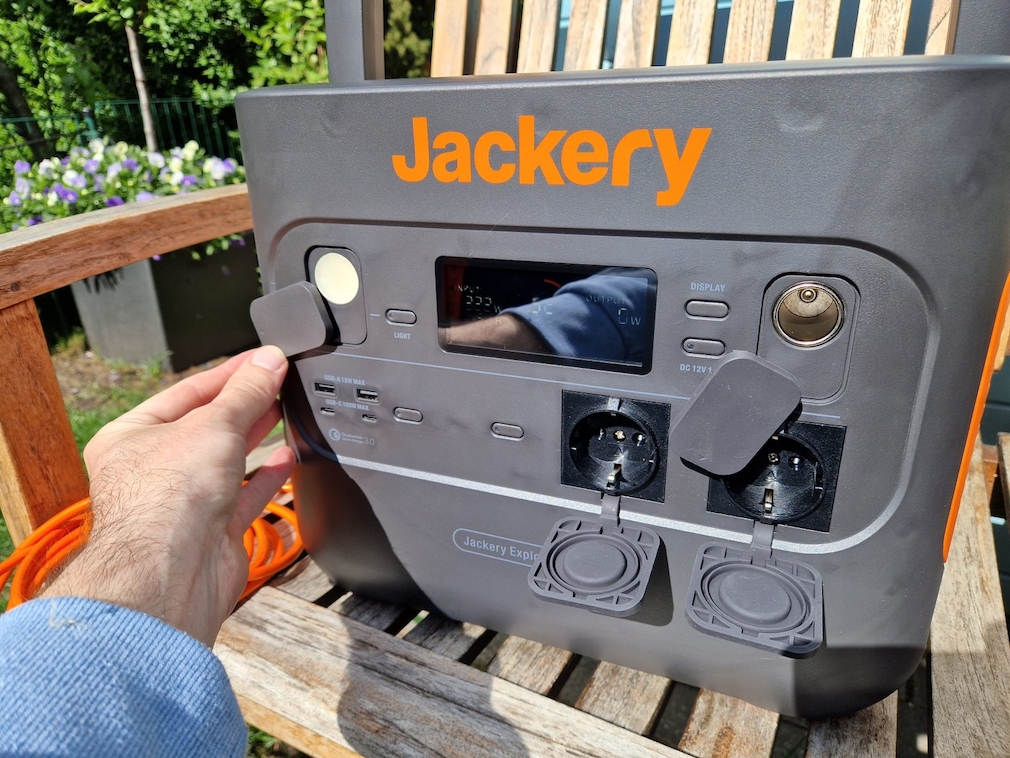 Jackety Explorer 2000 Pro