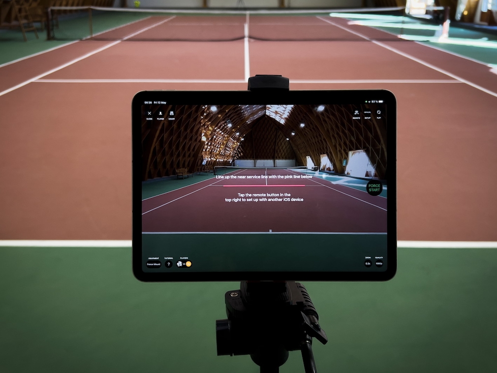 SwingVision app: iPad adjustment on the stand SwingVision app: iPad adjustment on the stand