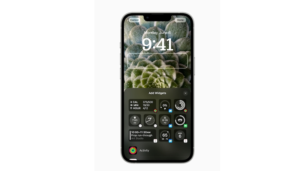 iOS 16: lock screen with widgets