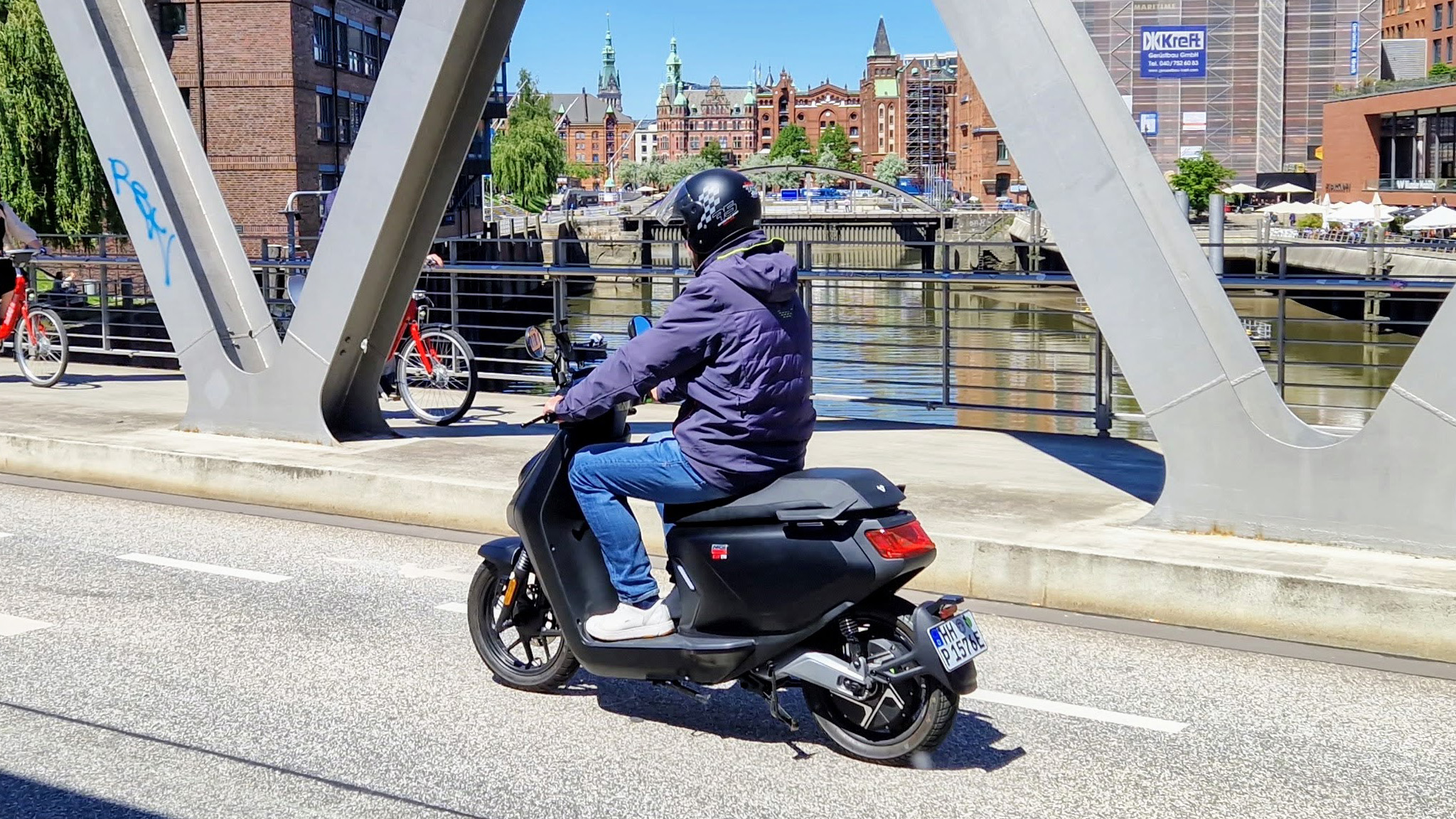 E-Moped bis 25 Km/h, 45 Km/h und 80 im Vergleich