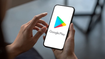 Smartphone mit Google-Play-Logo