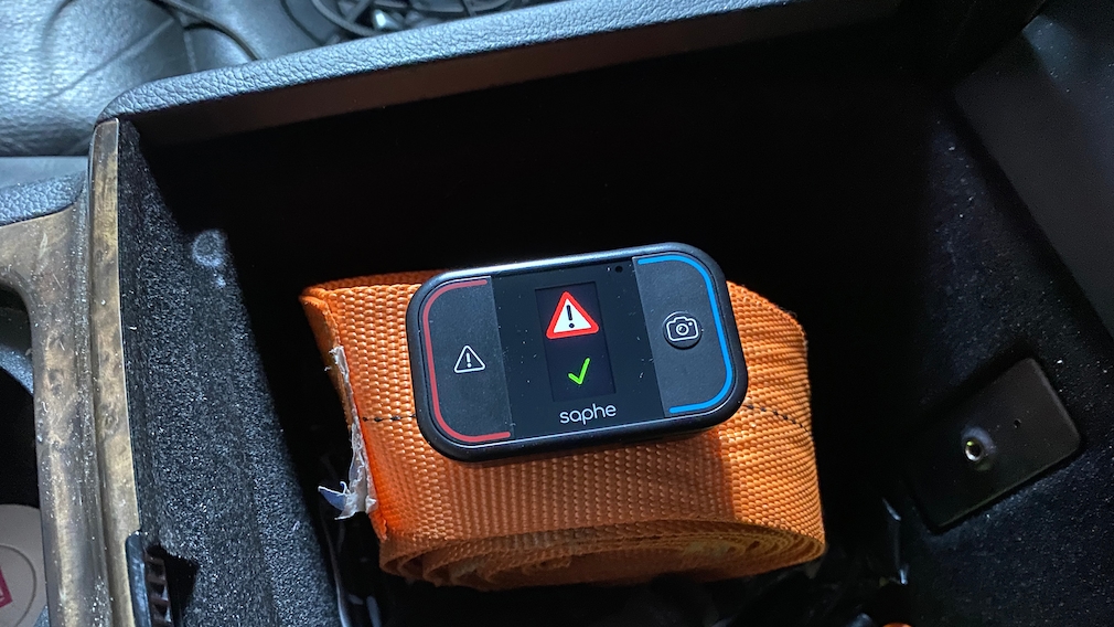 Saphe One+ Blitzerwarner für das Auto – Zeigt Blitzer, Gefahren – Daten von  Blitzer.de – Kein ABO nötig