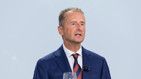 Herbert Diess: Das sagt der VW-Chef zu E-Fuels