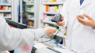 Einscannen eines E-Rezepts bei der Apotheke