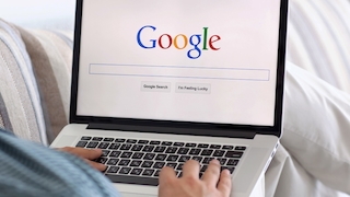 Suche mit Anführungszeichen: Google bessert nach