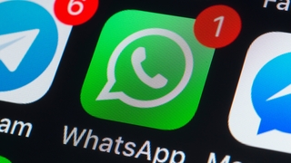 WhatsApp-App auf Smartphone-Screen