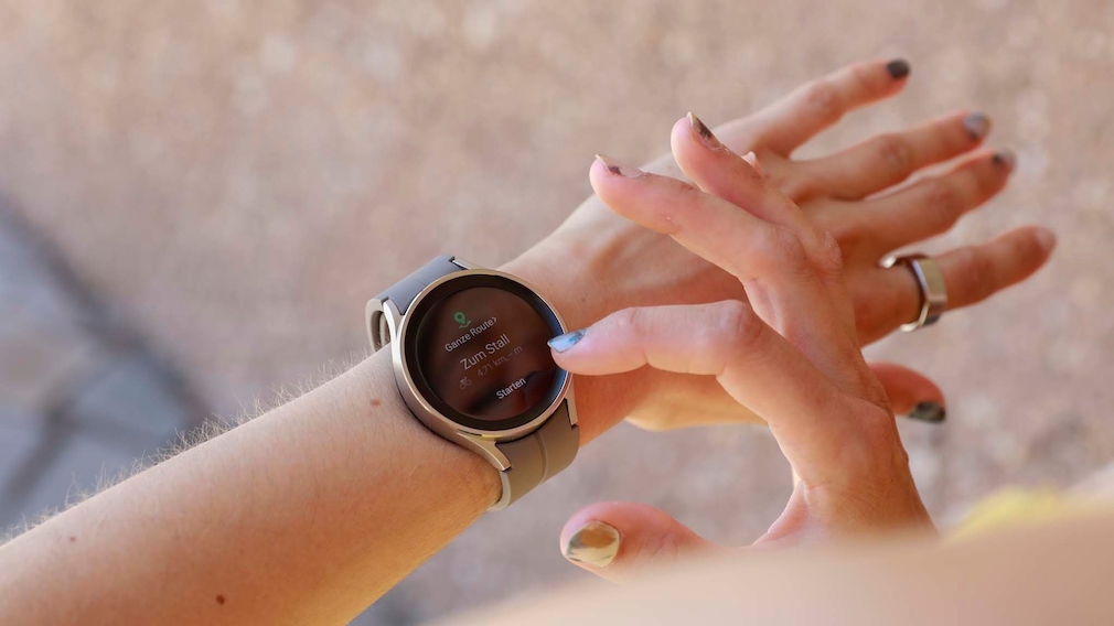 Galaxy Watch 5 Pro: Test Routen speichern, abrufen und sich führen lassen: Das geht mit der Galaxy Watch 5 Pro. 