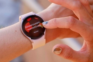 Latest samsung galaxy watch 2019 on sale