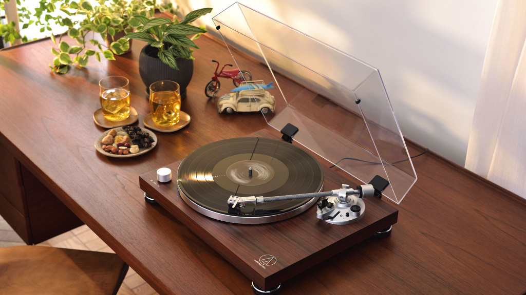 Audio-Technica bringt zwei neue kabellose Plattenspieler