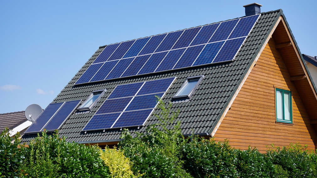 Private Solaranlagen: Einnahmen bald steuerfrei?