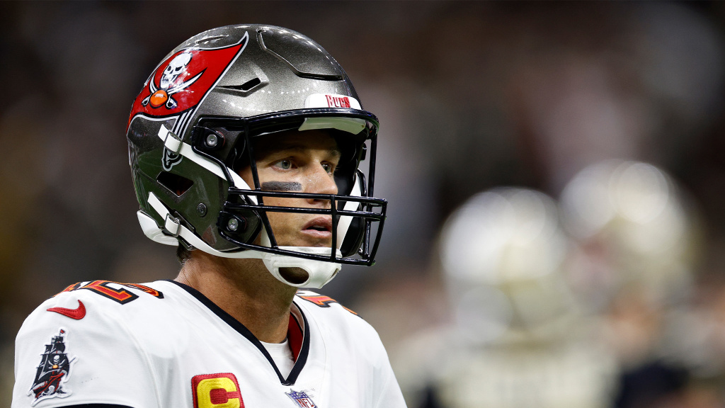 NFL-Superstar Tom Brady zerlegt Microsoft-Tablet