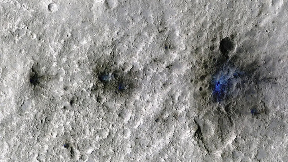 NASAs InSight erfasst erste Meteoriteneinschläge auf dem Mars So sehen die Krater eines Meteoriteneinschlags auf dem Mars aus, aufgenommen vom InSight-Instrument der NASA.