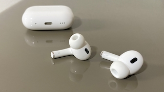 Apple AirPods Pro (2. Generation) im Test: Die Bluetooth-In-Ears klingen gut und machen sich im Alltag nützlich.