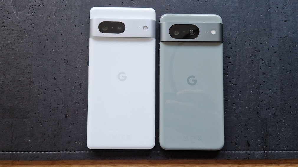 Größenvergleich von Google Pixel 7 und Google Pixel 8
