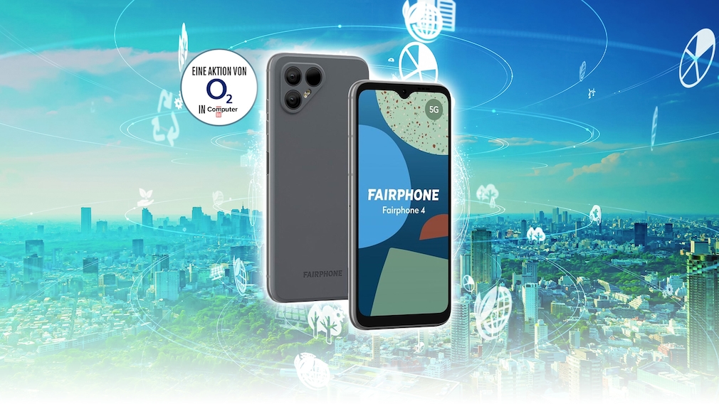 Fairphone 4 vor einem Hintergrund mit einer vernetzten Stadt
