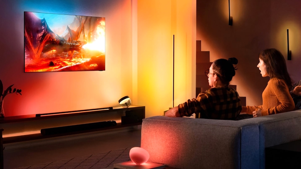 Die Philips Hue Sync TV App verknüpft Samsung-Fernseher mit Hue Lampen.