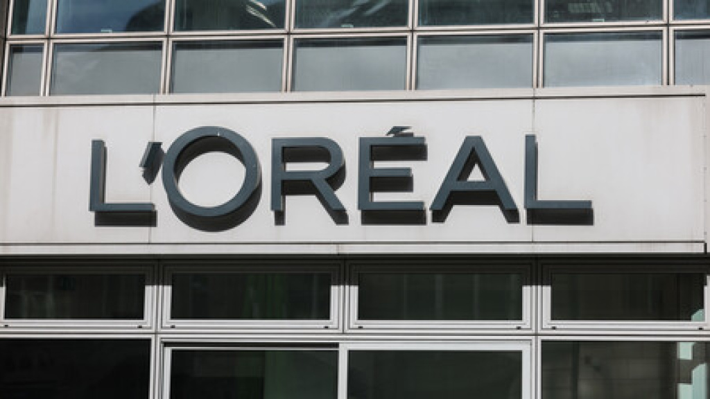 Brow Magic: L’Oréal enthüllt Augenbrauen-Drucker auf der CES 2023