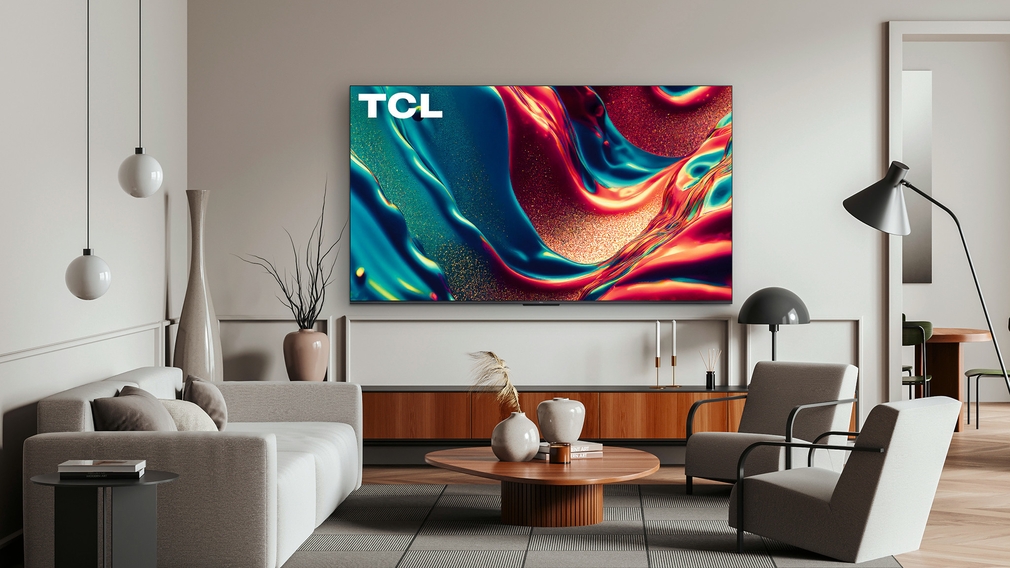 TCL Q6 : La technologie QLED promet des images de télévision colorées.
