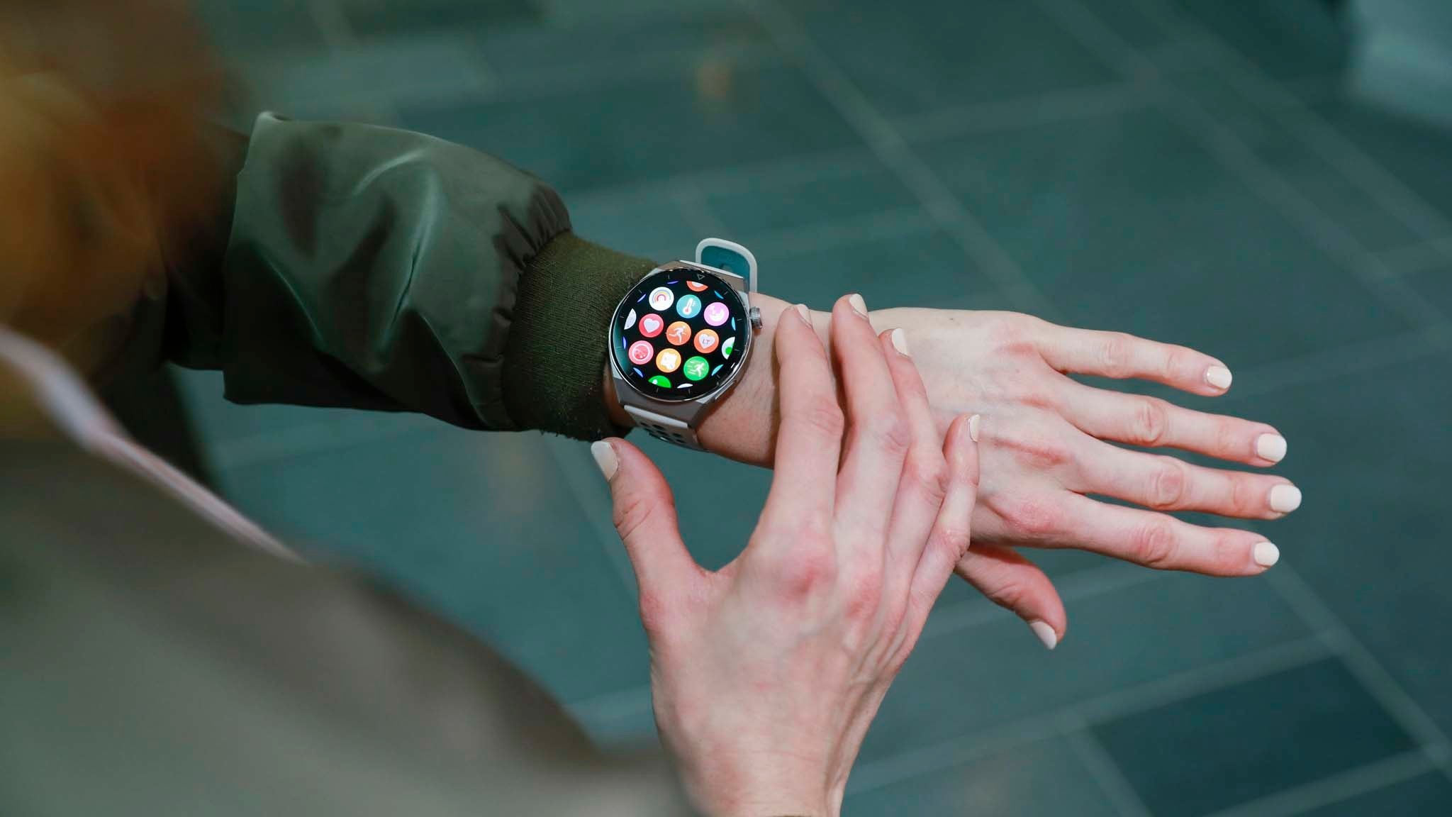 Huawei watch 2025 size mm