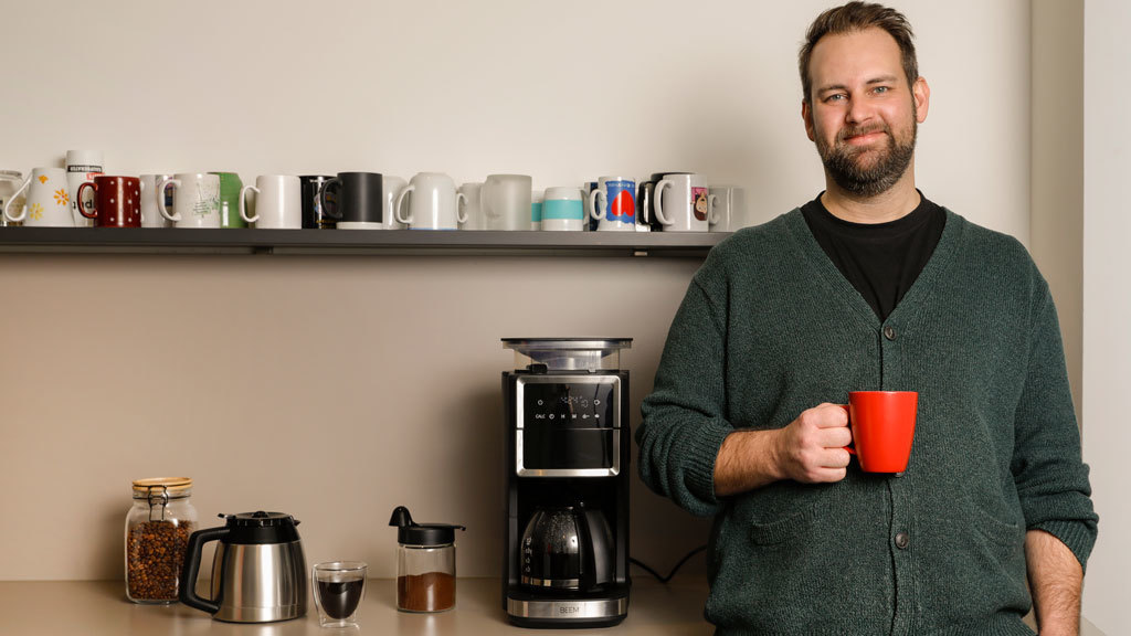 Filterkaffeemaschinen mit Mahlwerk im Test: 14 Geräte von Severin, Krups & Co.