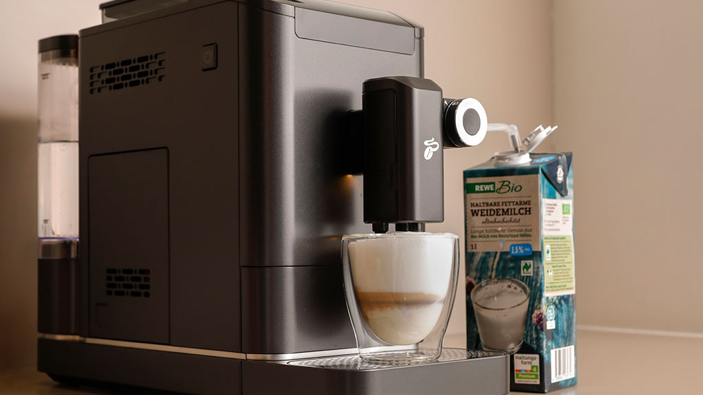 Welche-Tchibo-Kaffeevollautomaten-lohnen-sich-wirklich-