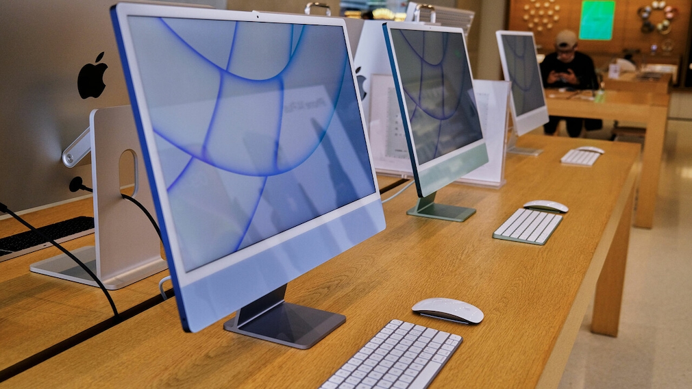 Apple: Kommt der neue iMac mit M3-Chip noch 2023? Der neue iMac von Apple hat laut Insider Mark Gurman ein fortgeschrittenes Entwicklungsstadium erreicht. Kommt der Rechner noch dieses Jahr?