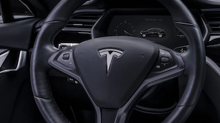 Tesla: Lenkrad