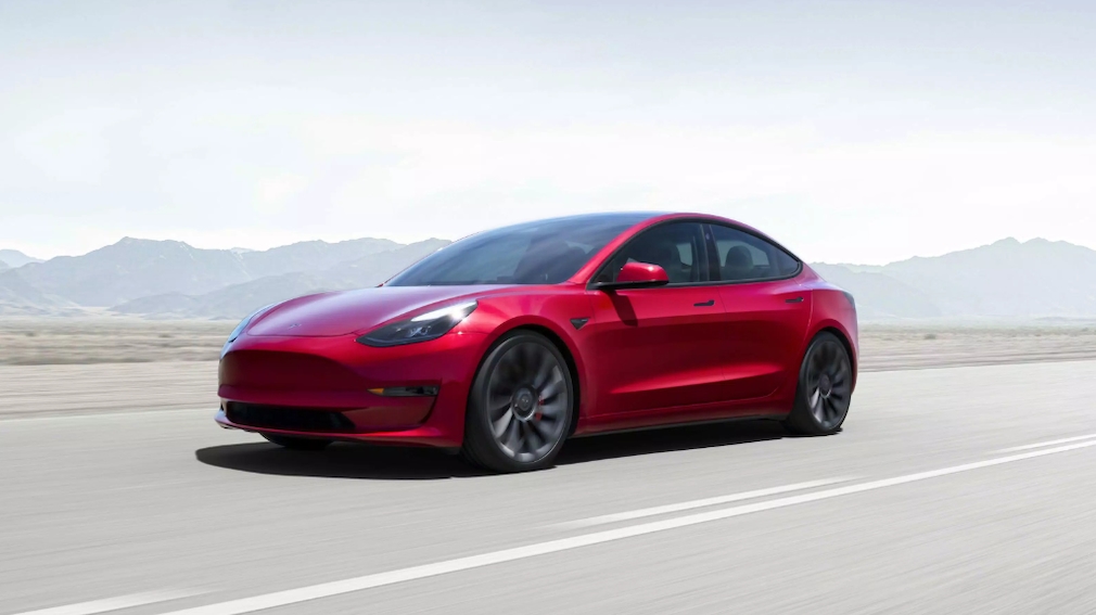 Tesla Model 3 Highland: Sichtung von Prototyp offenbart neue
