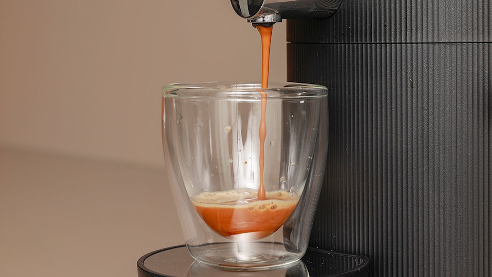 CoffeeB Globe Kaffeemaschine Test Zubereitung