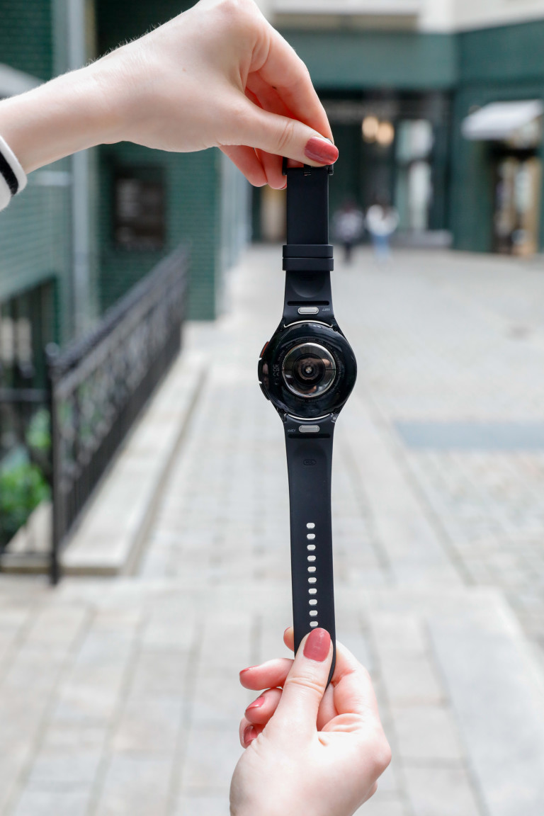 Samsung Galaxy Watch 6 Classic im Test: Die Lünette kehrt zurück - COMPUTER  BILD