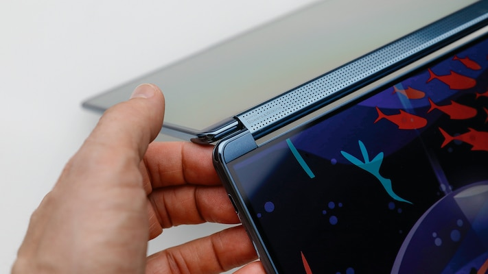 Lenovo Yoga Book 9i im Test: Klappen statt falten! - COMPUTER BILD