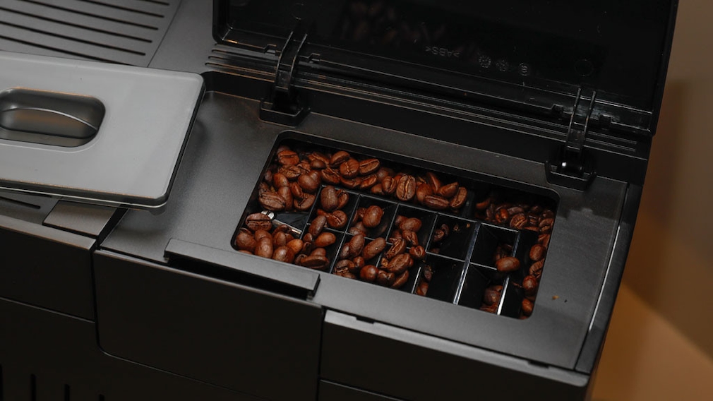 Nivona NICR 796 CafeRomatica Test Kaffeevollautomat - COMPUTER BILD