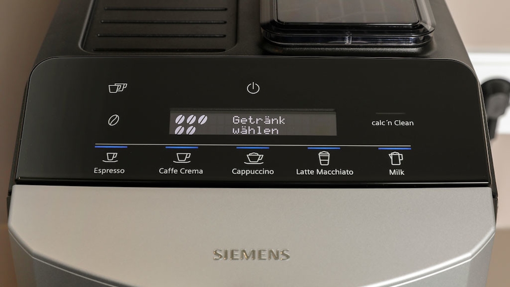 Siemens Test: im EQ Kaffeevollautomat - 300 mit BILD COMPUTER Top-Milchdüse