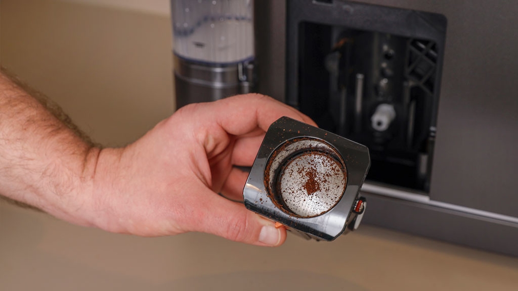 Tchibo Kaffeevollautomat Brühgruppe Lässt Sich Nicht Einsetzen www.computerbild.de