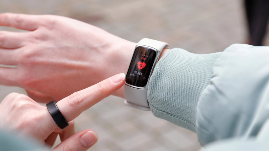 Macht Fitbit jetzt Peloton Konkurrenz COMPUTER BILD
