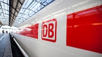 Symbolfoto eines Zugs der Deutschen Bahn.