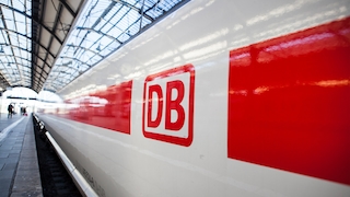 Symbolfoto eines Zugs der Deutschen Bahn.