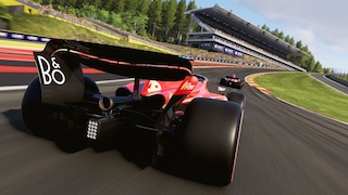 Ferrari im Rennen von hinten