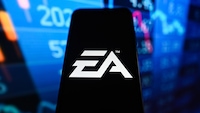 EA-Logo auf einem Smartphone.