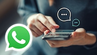 Eine Person nutzt ein Smartphone, daneben das WhatsApp-Logo.